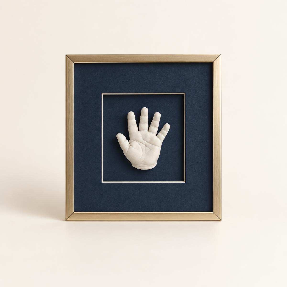 Single-window framed 3D impression shown complete